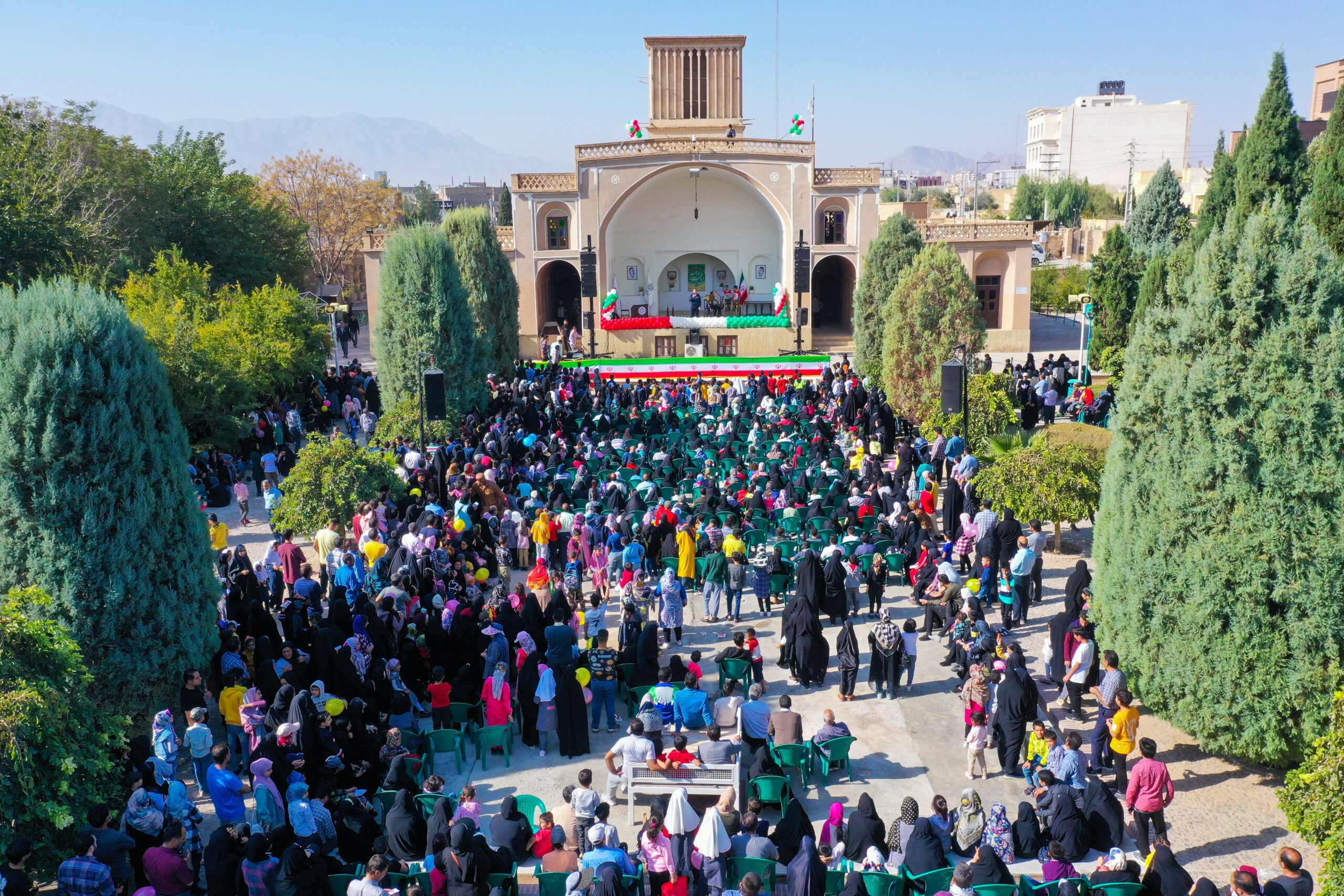 اعلام برندگان قرعه‌کشی همایش بزرگ پیاده روی خانوادگی شهر حمیدیا به مناسبت هفته وحدت